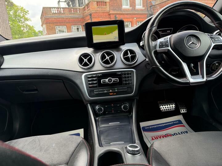 Mercedes-Benz GLA Class 2.1 Gla200d Amg Line 7G-dct Euro 6 Ss BK65GFE Blue #2
