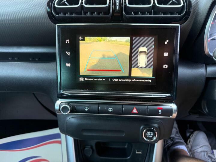 Citroen C3 Aircross 1.2 Puretech Flair Euro 6 KV19NWH Black #3