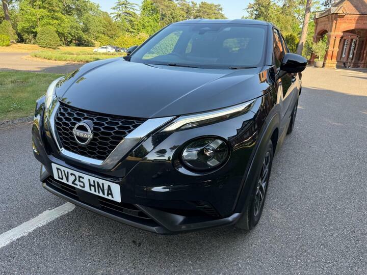 Nissan Juke 1.0 Dig-t N-connecta Dct Euro 6 Ss Black