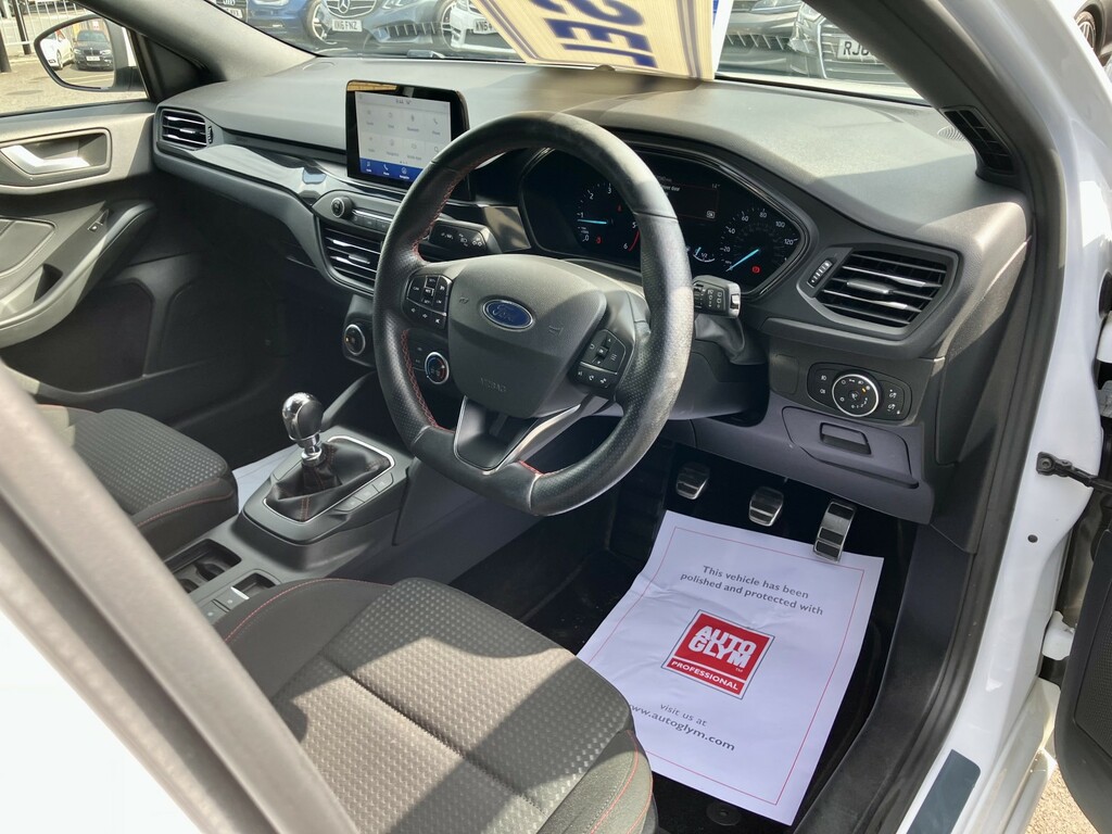 Ford Focus Estate 1.5 Ecoblue St-line 2020 RGZ2186 White #2