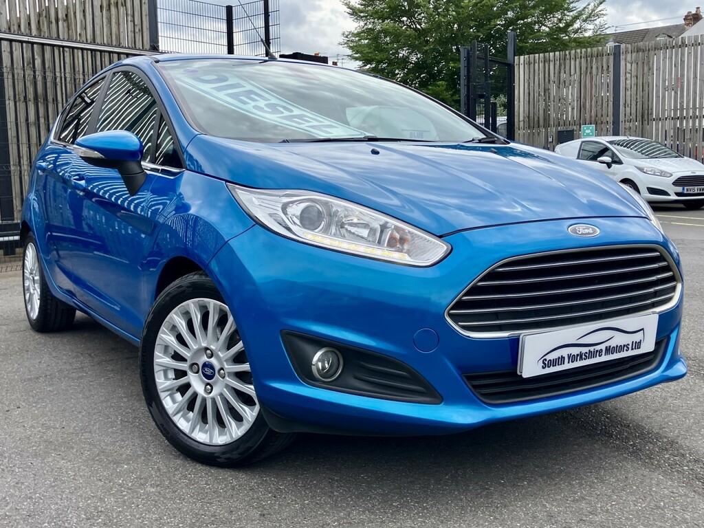 Ford Fiesta Hatchback 1.5 Tdci Titanium 201564 Blue