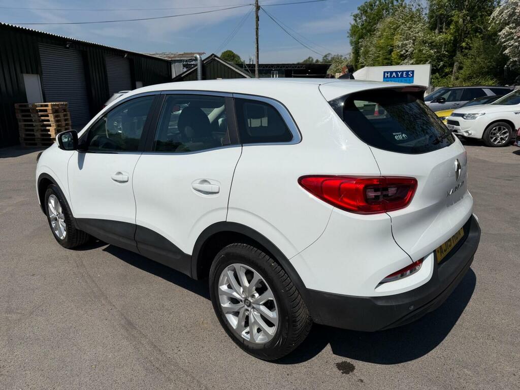 Renault Kadjar Suv 1.3 Tce Play Edc Euro 6 Ss 201919 AJ19HBA White #3