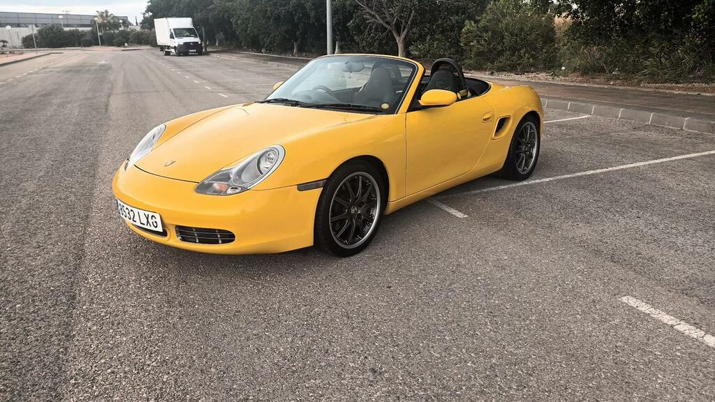 Porsche Boxster Boxster Yellow