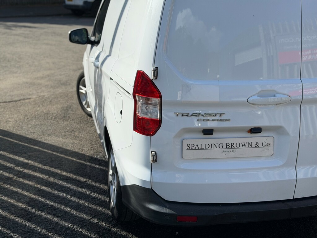 Ford Transit Courier 1.5 Tdci Limited Panel Van L1 Eu BJ71HLX  #4