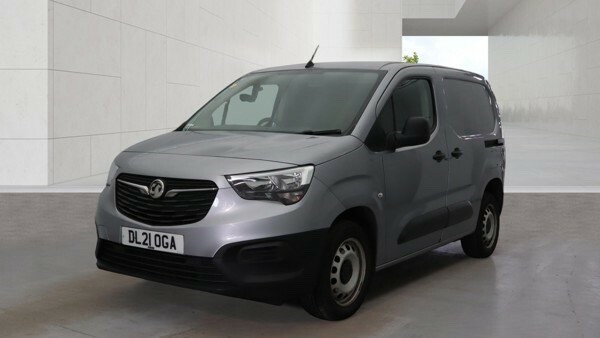 Vauxhall Combo 1.5 Turbo D 2300 Dynamic Panel Van Manu DL21OGA  #2