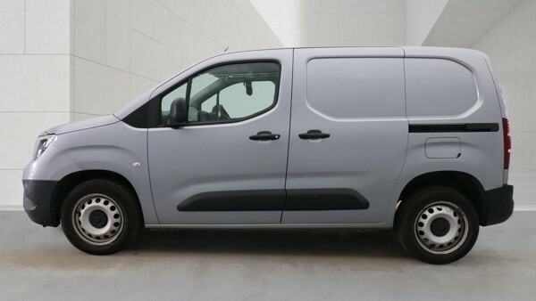 Vauxhall Combo 1.5 Turbo D 2300 Dynamic Panel Van Manu DL21OGA  #6