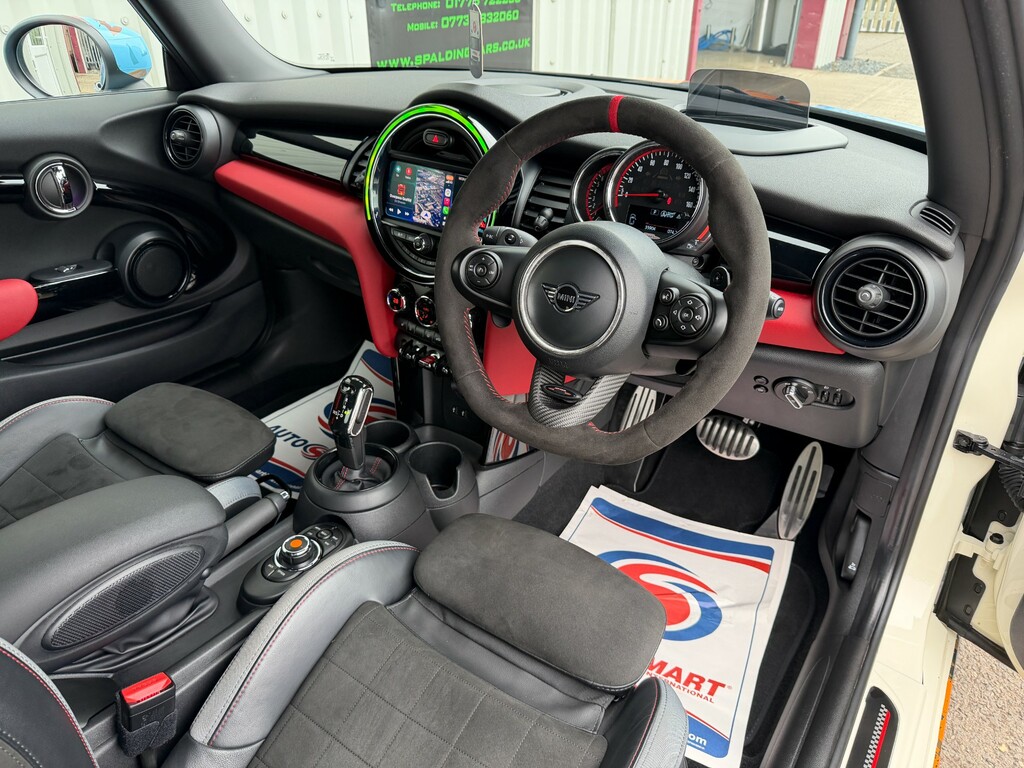 Mini Hatch John Cooper Works 300Bhpcomfort Plus Packnaviga