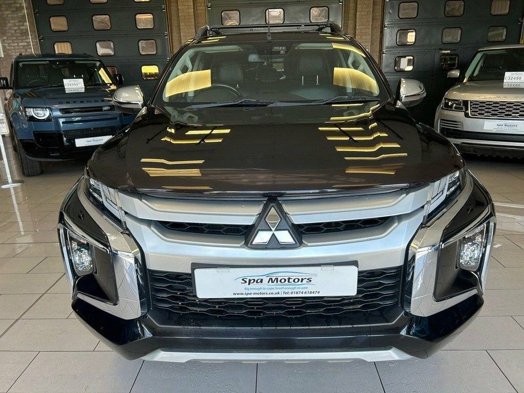Mitsubishi L200 2.2L Dc Barbarian Black #2