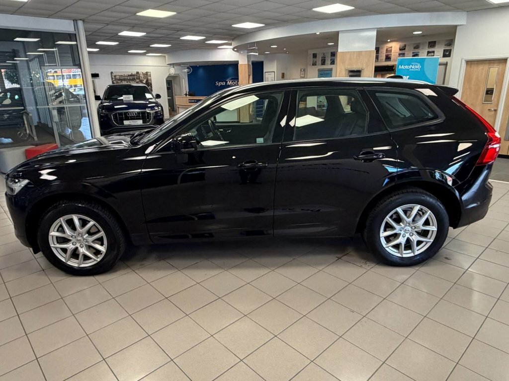 Volvo XC60 2L Momentum GL70VDN Black #4