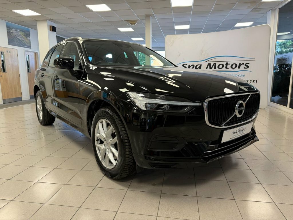Volvo XC60 2L Momentum Black