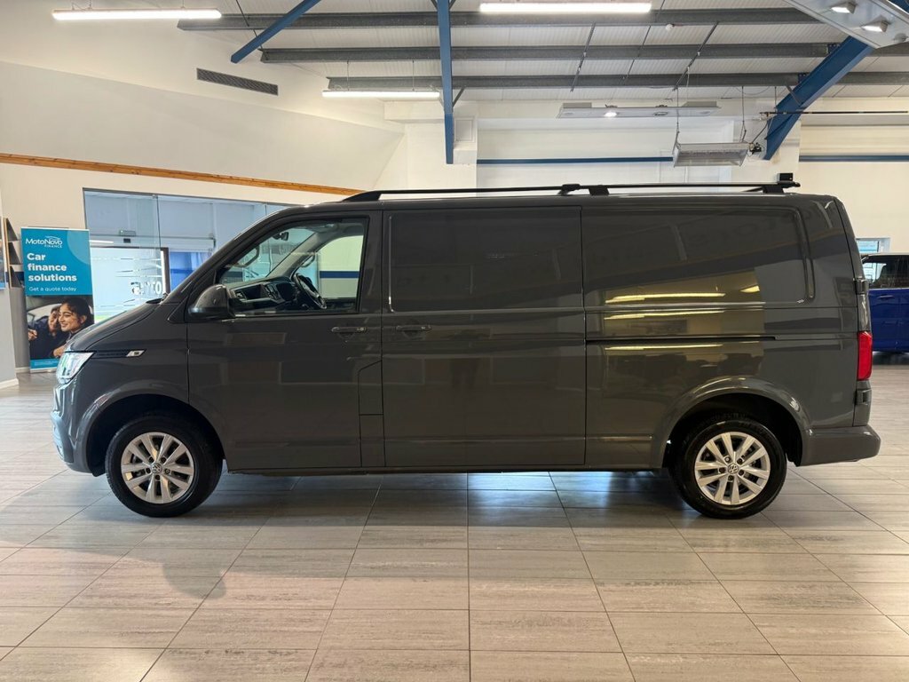 Volkswagen Transporter 2L Highline CK23NPX Grey #6