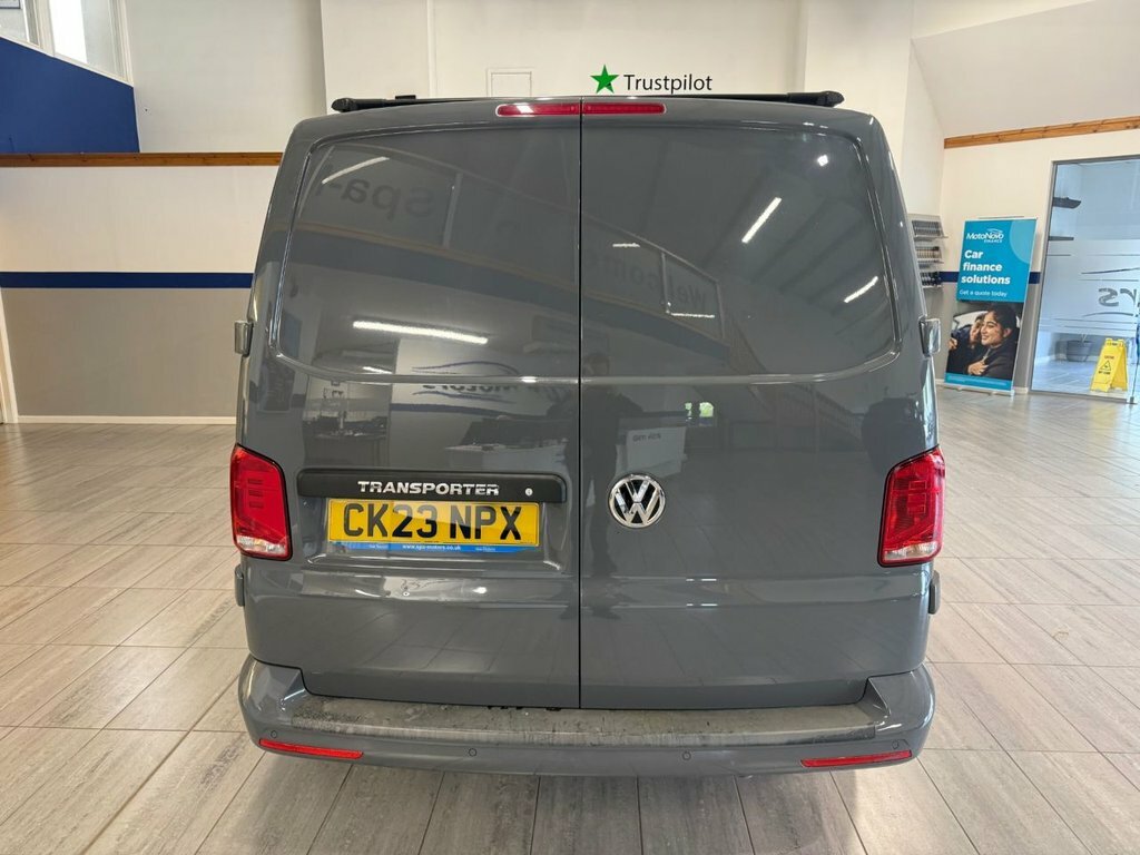 Volkswagen Transporter 2L Highline CK23NPX Grey #4