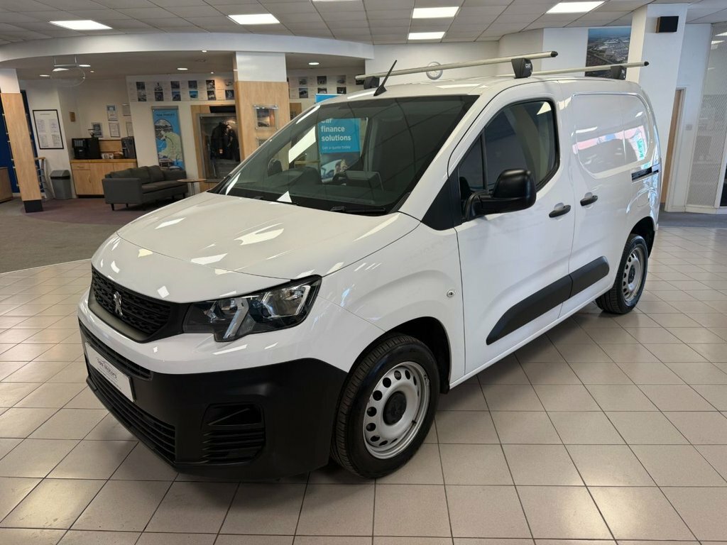 Peugeot Partner 1.5L Professional Premium FT72OHZ White #2