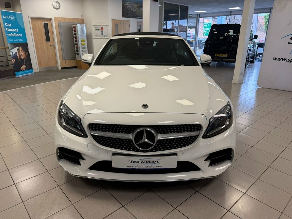 Mercedes-Benz C Class 2L Amg Line KT68ERY White #2