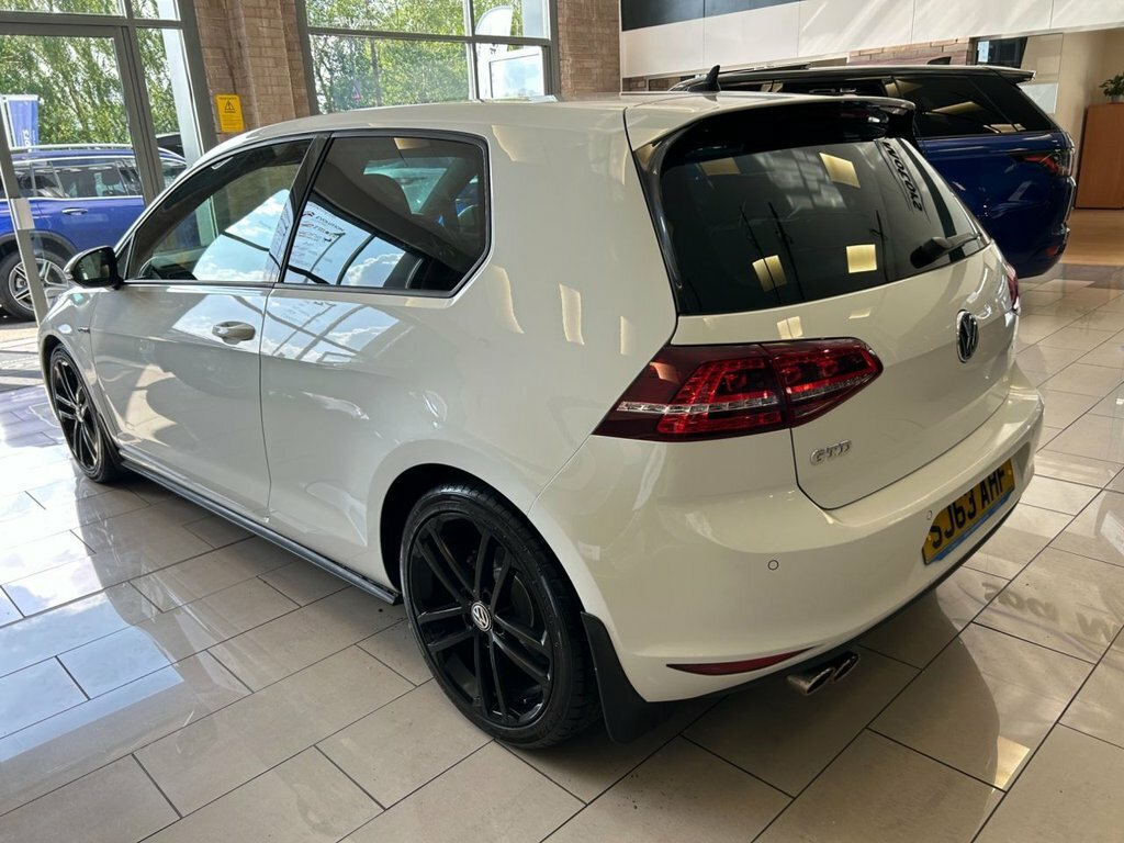 Volkswagen Golf 2L Gtd SJ63AHF White #5