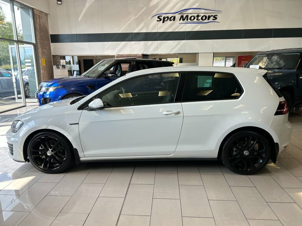 Volkswagen Golf 2L Gtd SJ63AHF White #4