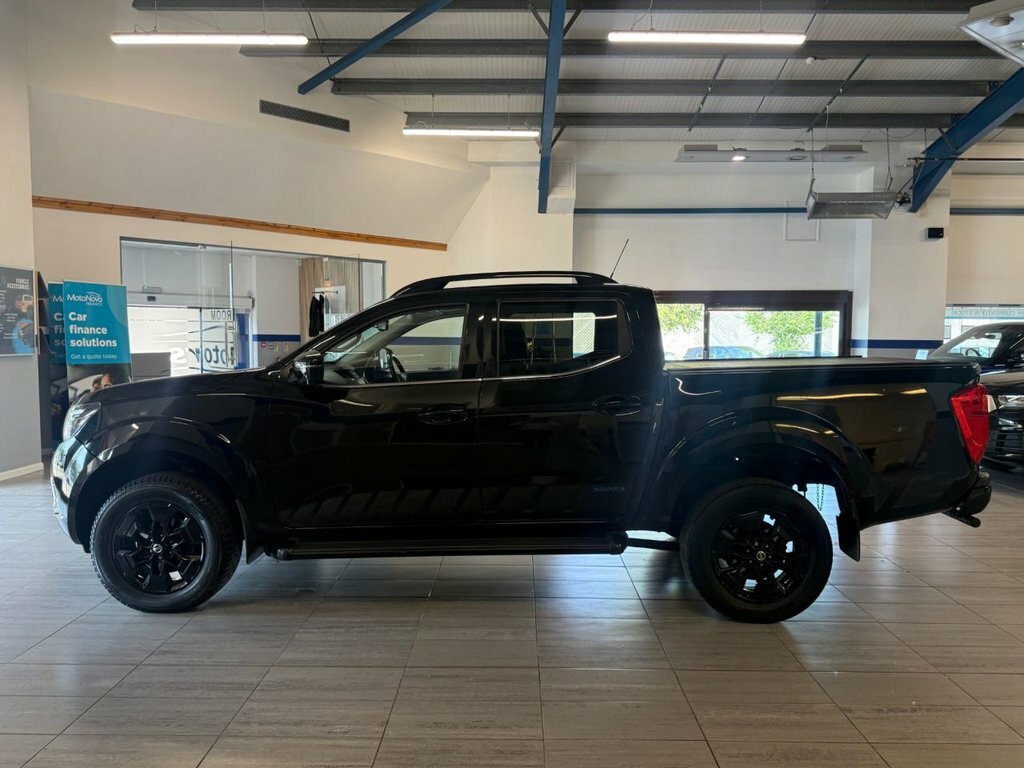 Nissan Navara 2.3L N-guard Black #5