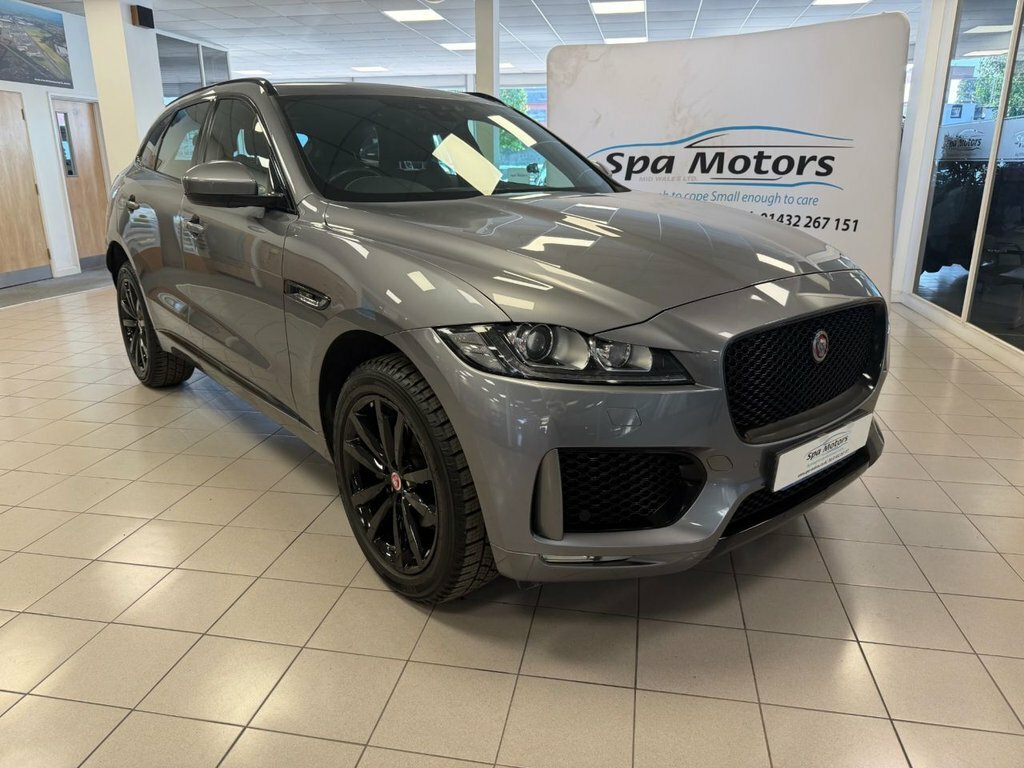 Jaguar F-Pace 2L Chequered Flag Grey