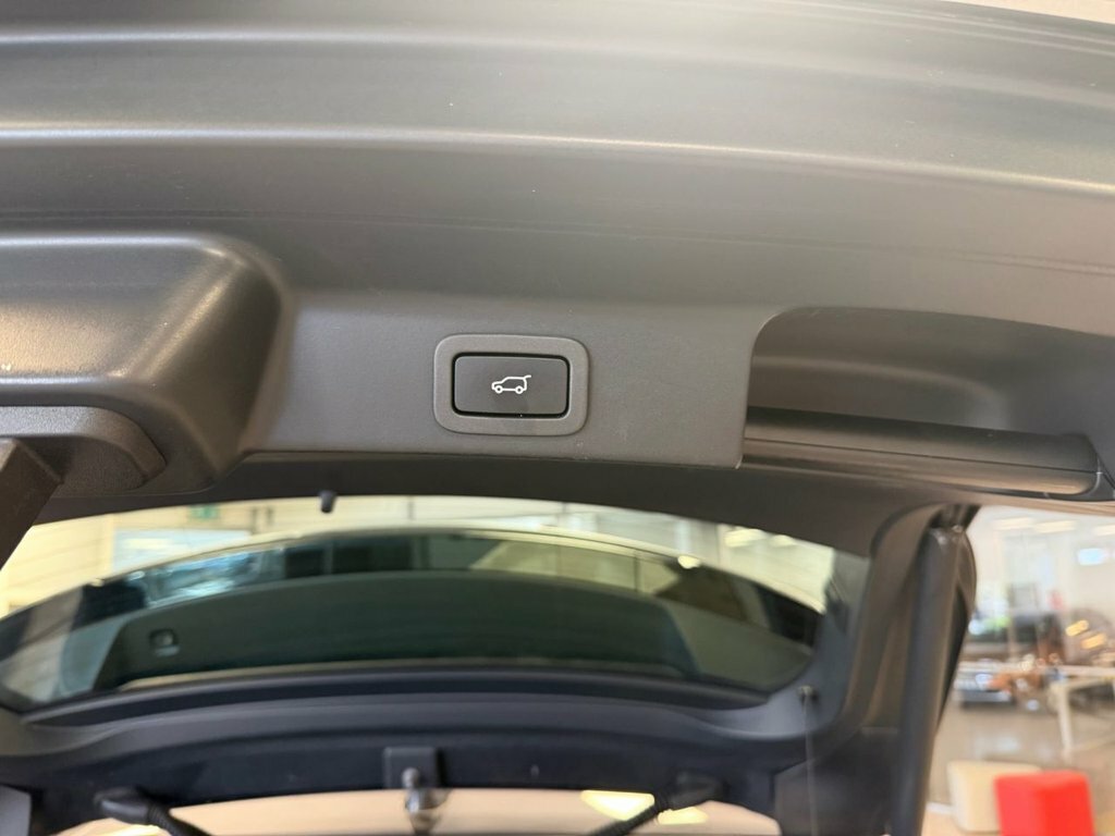 Jaguar F-Pace 2L Chequered Flag Grey #6