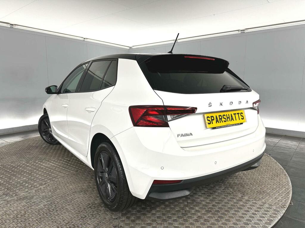 Skoda Fabia 1.0 Tsi Colour Edition Dsg Euro 6 Ss YT72JZD White #5