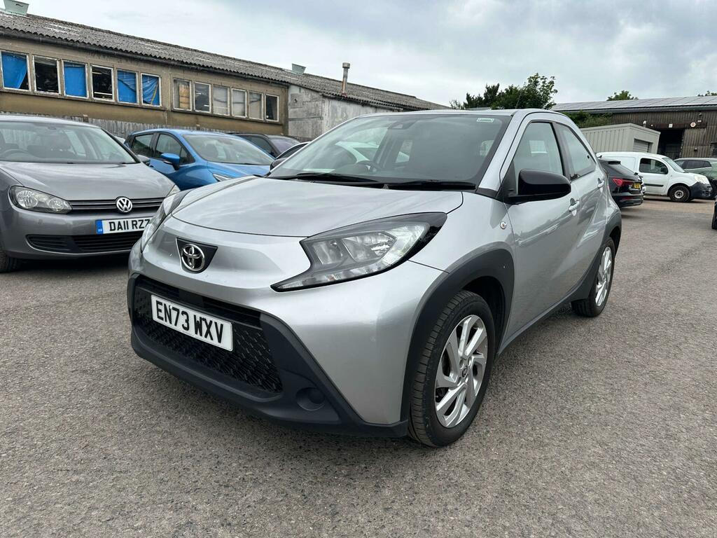 Toyota Aygo X 1.0 Vvt-i Pure X-shift Euro 6 Ss EN73WXV Silver #2