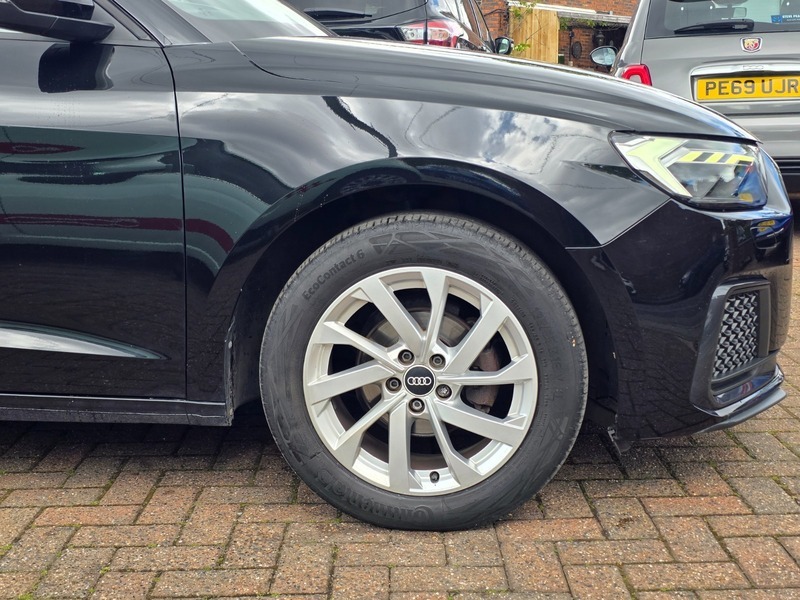 Audi A1 Sportback Tfsi Sport MW70BNU Black #5