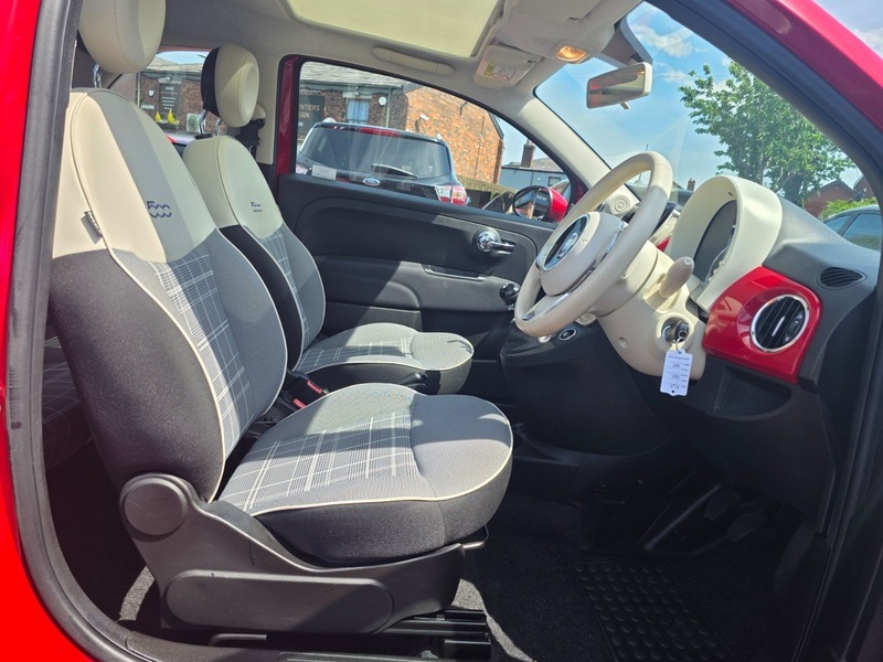 Fiat 500 Lounge Red