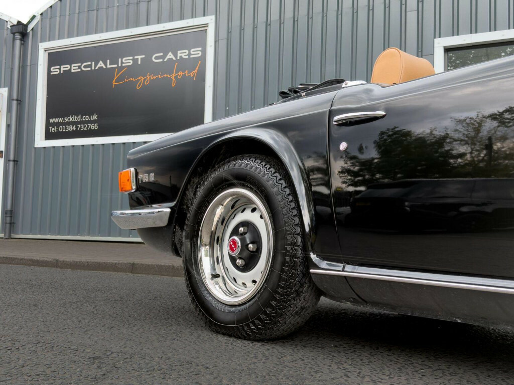 Triumph TR6 Convertible #6