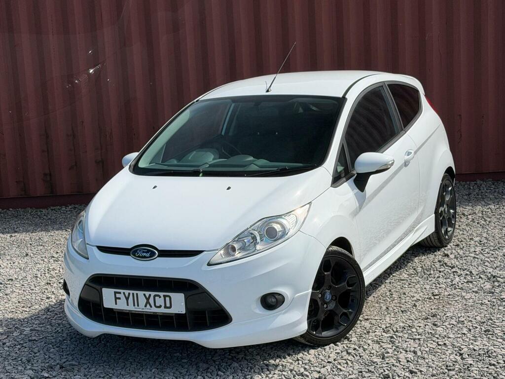 Ford Fiesta 1.6 Zetec S FY11XCD White #3