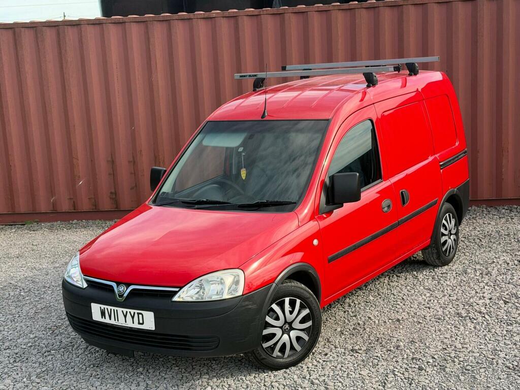 Vauxhall Combo 1.3 Cdti 1700 16V Red #3