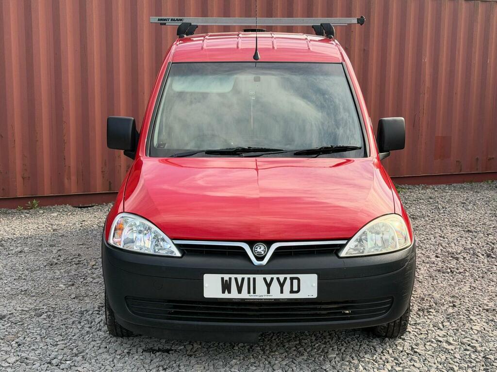 Vauxhall Combo 1.3 Cdti 1700 16V Red #4