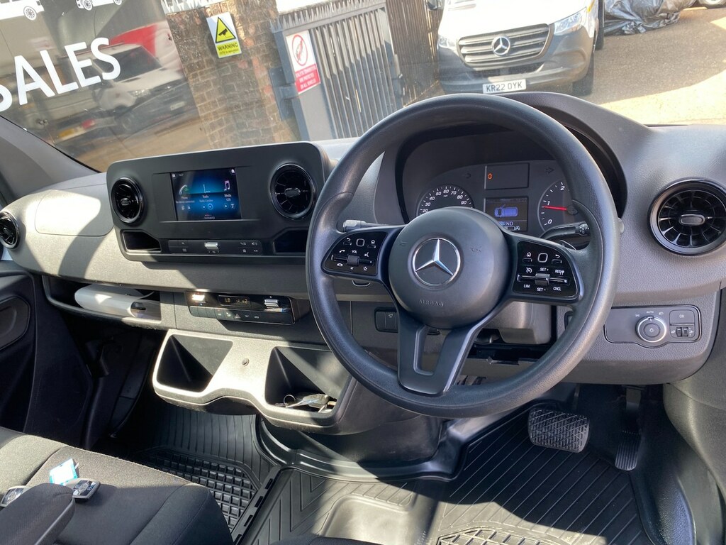 Mercedes-Benz Sprinter 315 Cdi 2.0 150 Progressive Lwb L3 9-G D White #3