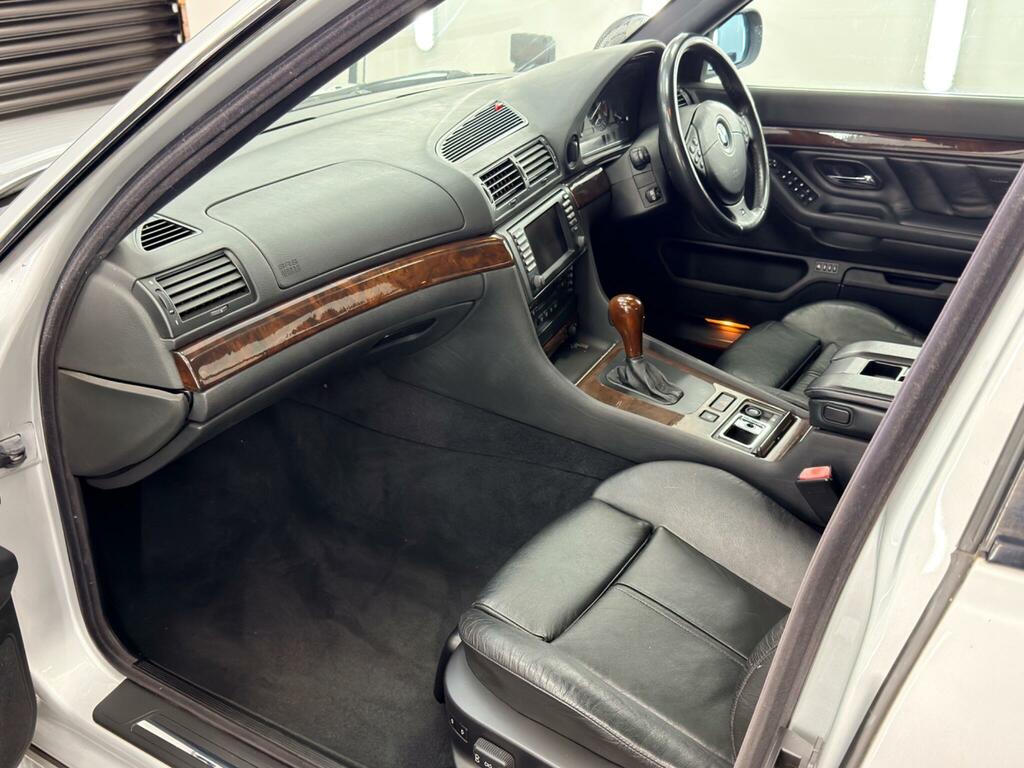 BMW 7 Series Blue #24