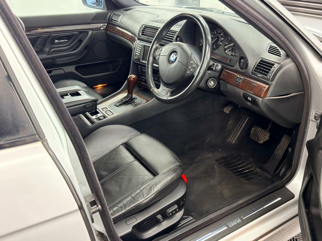 BMW 7 Series Blue #23