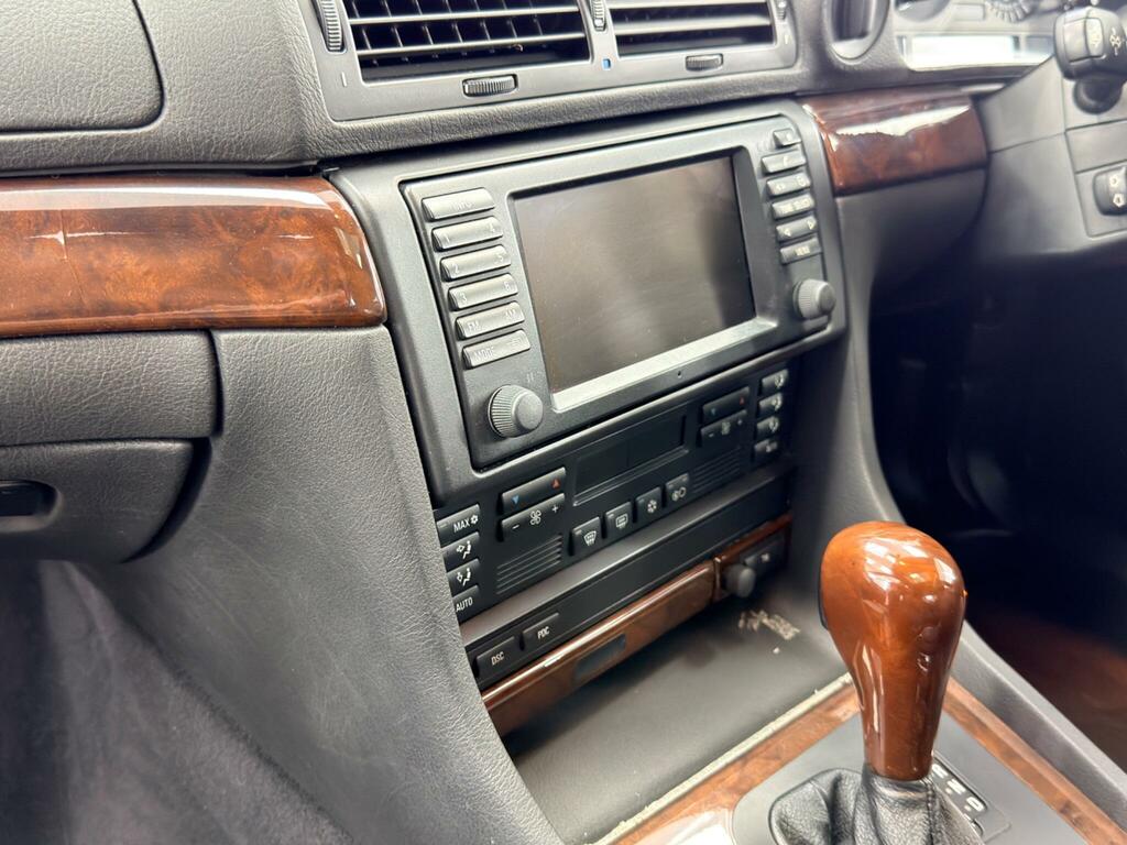 BMW 7 Series Blue #22