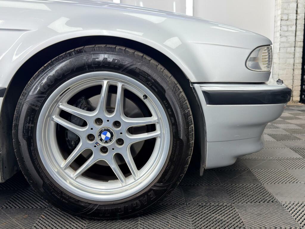 BMW 7 Series Blue #18