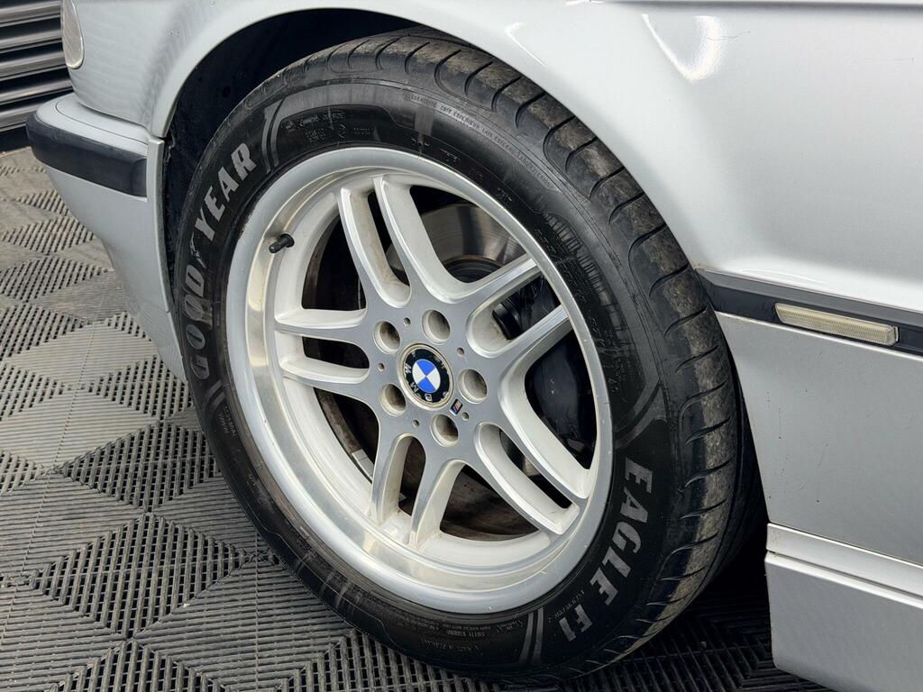 BMW 7 Series Blue #17