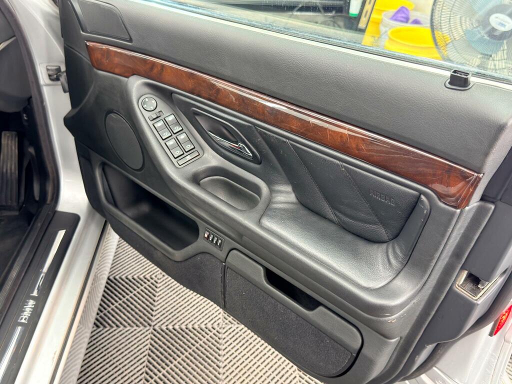 BMW 7 Series Blue #13