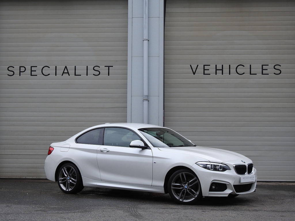BMW 2 Series 220I M Sport White