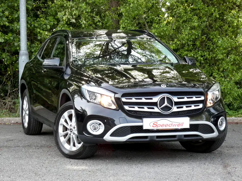 Mercedes-Benz GLA Class 2.1 Gla200d Se 7G-dct Euro 6 Ss LL17FTY Black #4