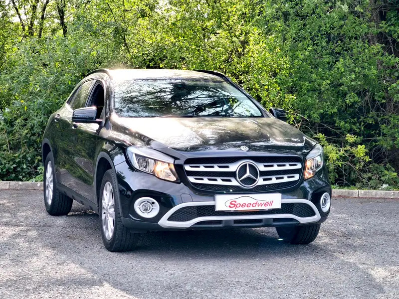 Mercedes-Benz GLA Class 2.1 Gla200d Se 7G-dct Euro 6 Ss Black