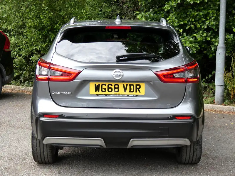 Nissan Qashqai 1.3 Dig-t Tekna Euro 6 Ss Grey