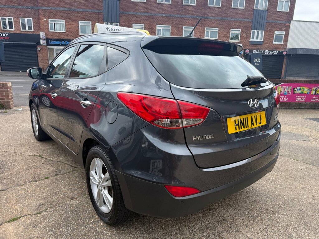 Hyundai Ix35 1.7 Crdi Premium Euro 5 Ss Grey #4