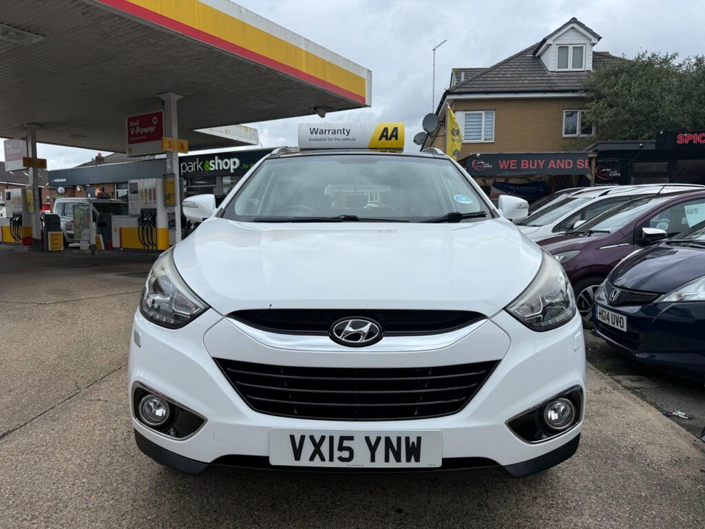 Hyundai Ix35 1.7 Crdi Premium Panorama Euro 5 Ss VX15YNW White #2