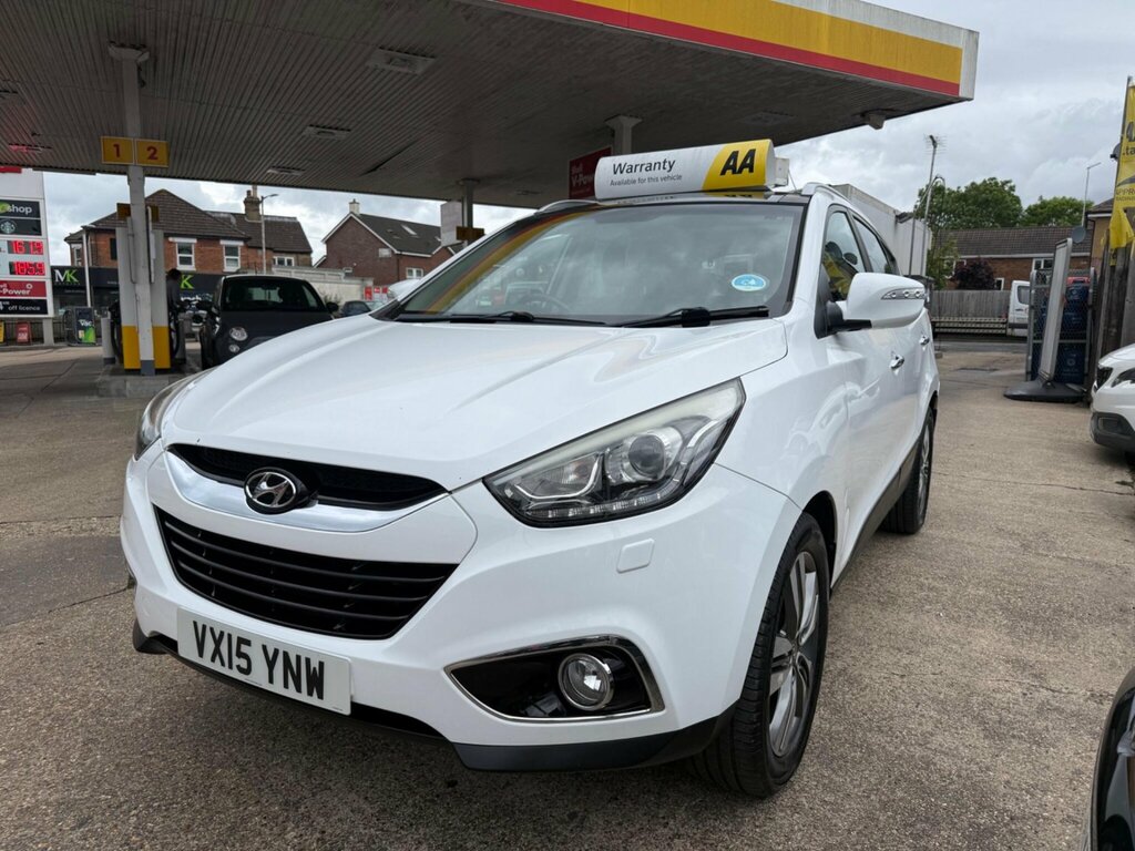 Hyundai Ix35 1.7 Crdi Premium Panorama Euro 5 Ss VX15YNW White #3