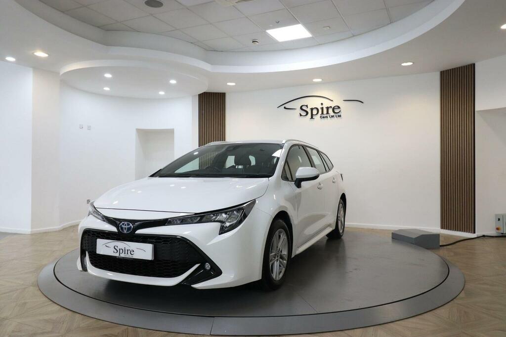 Toyota Corolla Estate 1.8 Vvt-h Icon Touring Sports Cvt Euro 6 S White