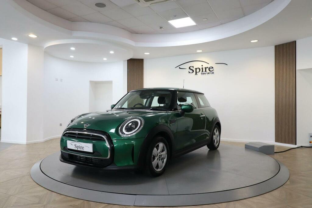 Mini Hatch Hatchback 1.5 Cooper Classic Steptronic Euro 6 S Green