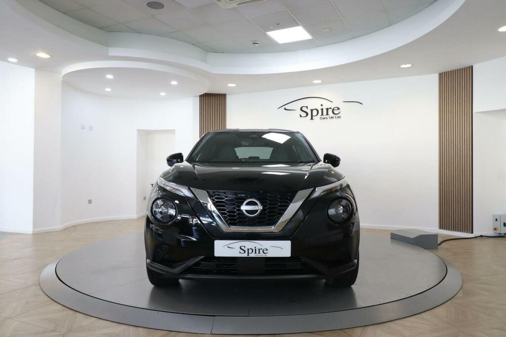 Nissan Juke Suv 1.0 Dig-t N-connecta Dct Euro 6 Ss DL24WTV Black #2