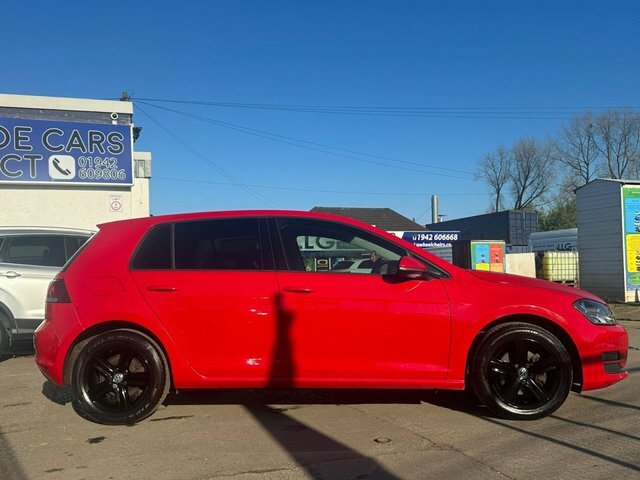 Volkswagen Golf Tsi Bluemotion Tech Match SR66LWG Red #2