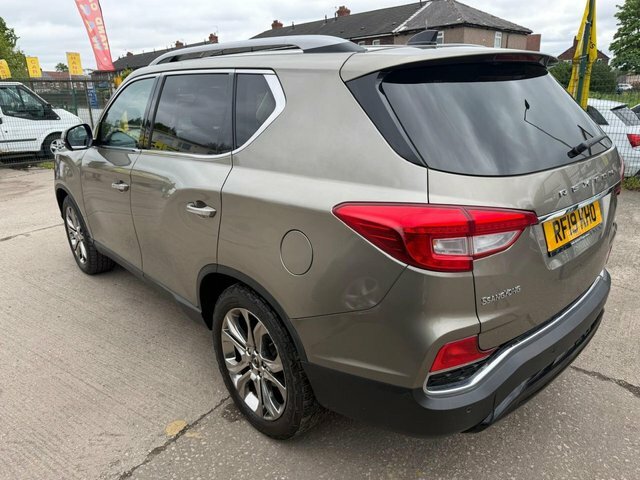 SsangYong Rexton Ultimate Suv RF19KHO Beige #5